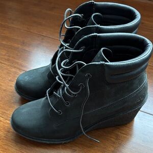 Ladies size 8 Timberland boots